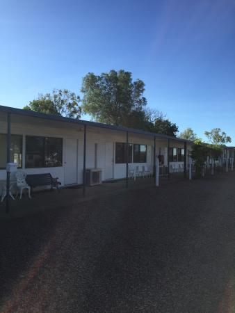 Rest Easi Motel