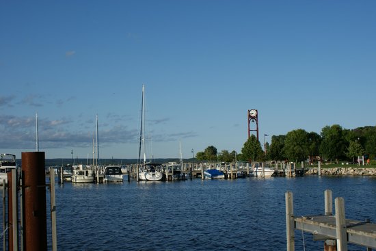 Lakeside Condominiums