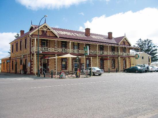 Tumby Bay Hotel
