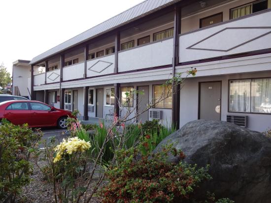 Seatac Inn And Airport Parking
