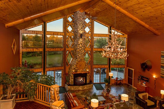 Crooked River Lodge