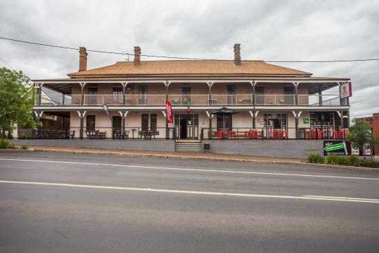 The Light Horse Hotel