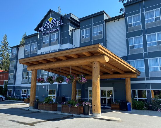 Microtel Inn & Suites by Wyndham Oyster Bay