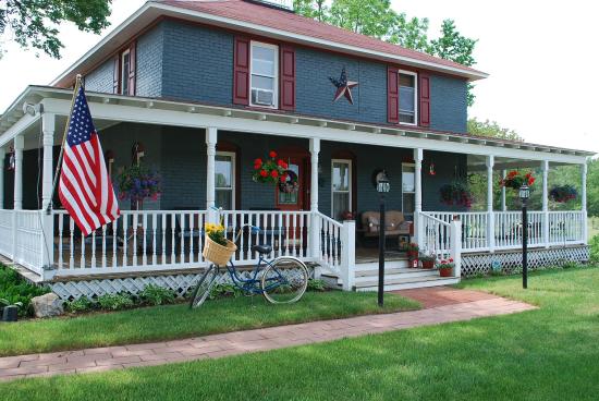 Applesauce Inn Bed & Breakfast