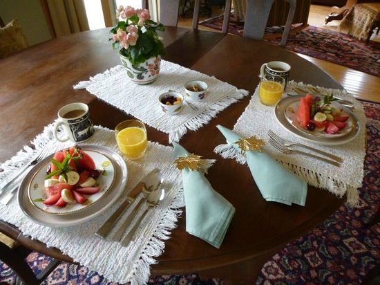 Au Train Lake B&B & Cottage