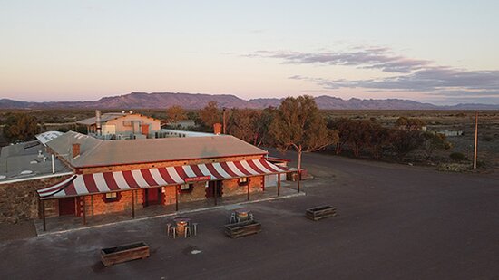 Prairie Hotel & Outback Lodge