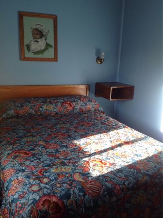Snowshoe Motel Fine Art and Gifts
