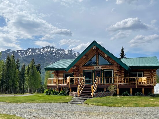 Log Cabin Wilderness Lodge