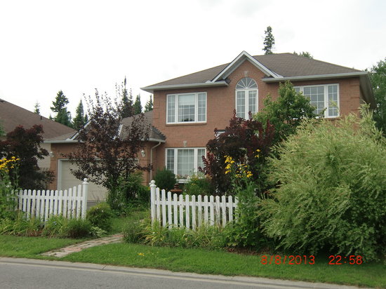 Whispering Willows Bed & Breakfast