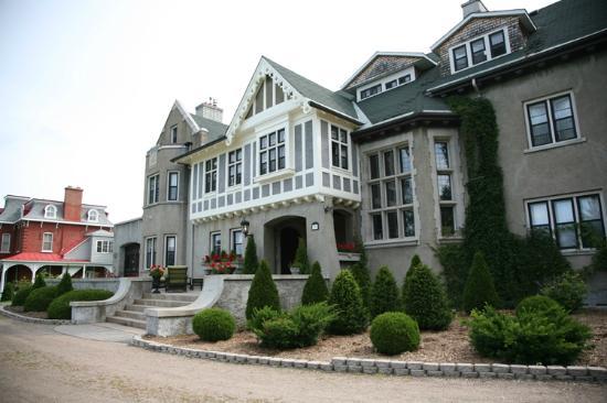 Grey Gables Inn Bed and Breakfast