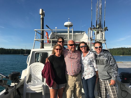 Gull Cove Lodge
