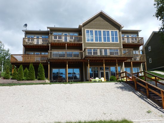 Riverwood Inn