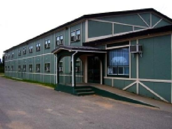 Labrador Inn