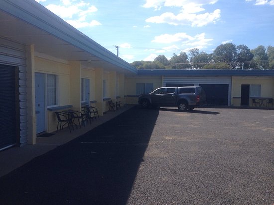 Warren Motor Inn