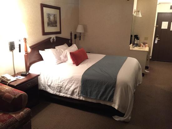 Grand Hinckley Inn