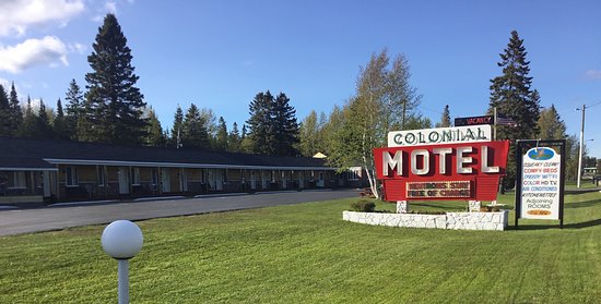 Colonial Motel