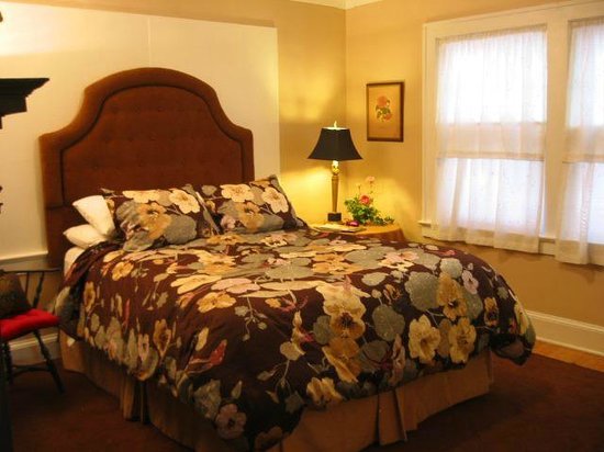 The Terrace Avenue Inn