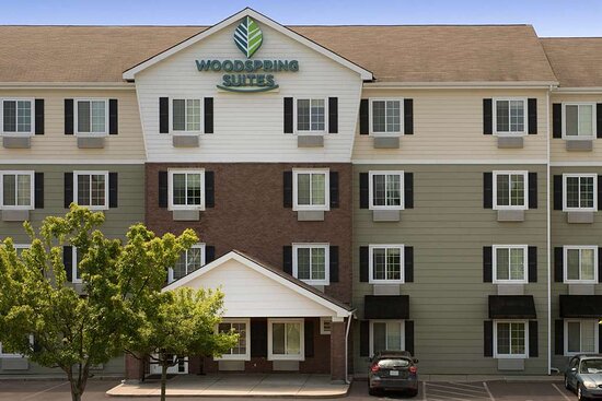 WoodSpring Suites Kansas City Liberty