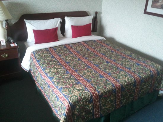 Airport Inn