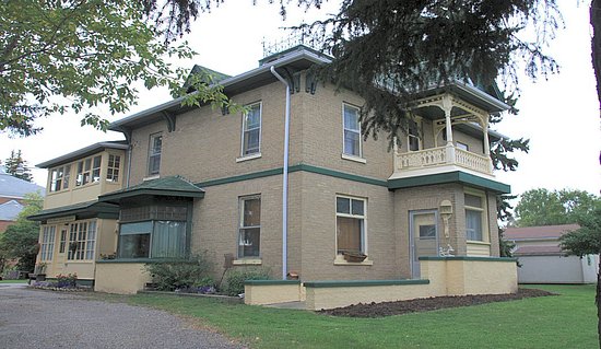 Eden House  Bed & Breakfast