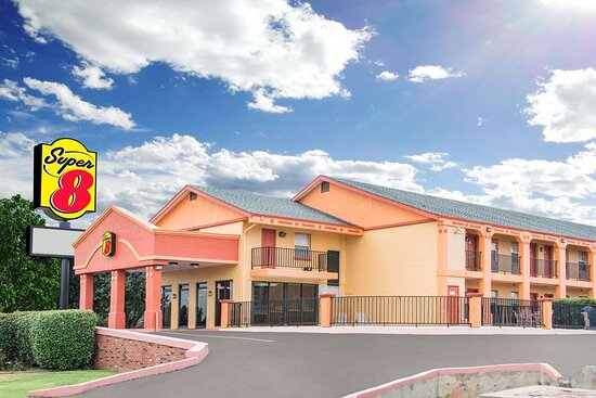 Super 8 by Wyndham Tulsa / Arpt / St Fairgrounds