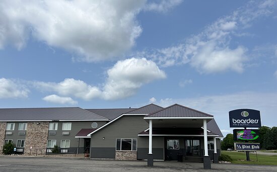 Boarders Inn and Suites by Cobblestone Hotels - Munising