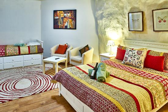 Underground Bed & Breakfast