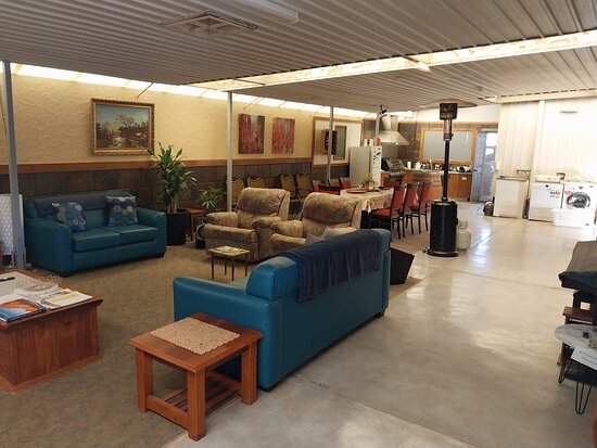 Chrissie's Dongara - Pet Friendly