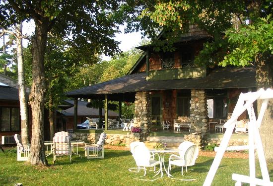 Whaleback Inn
