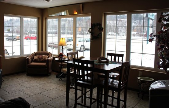 Lakeside Motor Inn