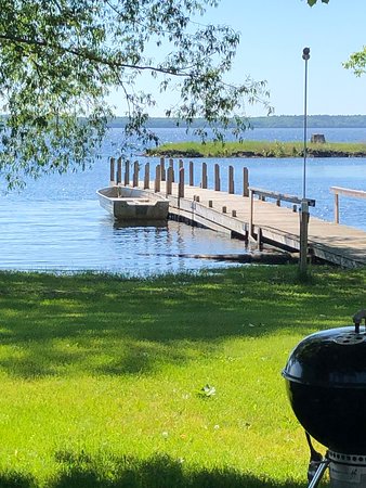 Lindberg’S Cove Resort