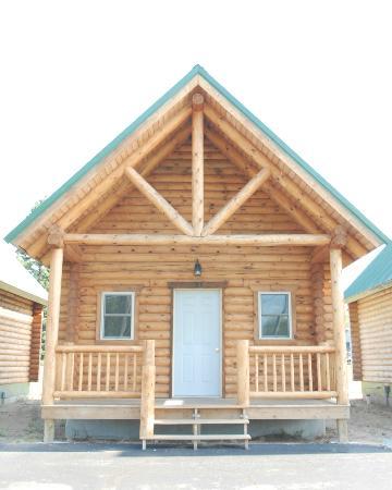 Hillcrest Motel and Cabins