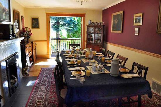 Joyce House Bed & Breakfast