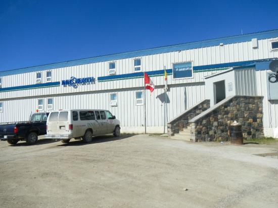 Inns North Arctic Islands Lodge