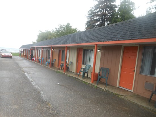 Harbor Light Motel