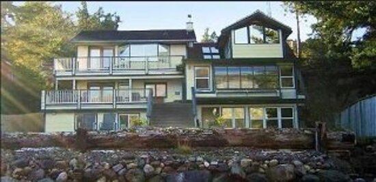 Beachside Villa Luxury Inn