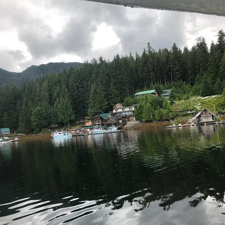 Sportsman's Cove Lodge