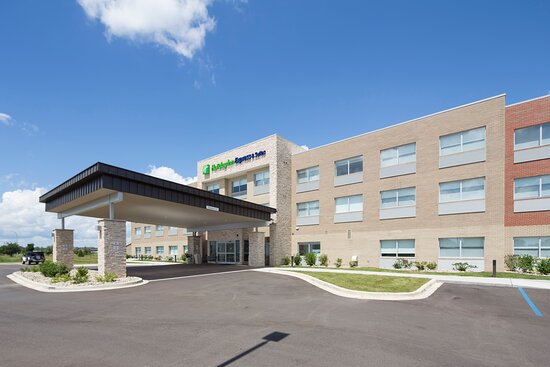 Holiday Inn Express & Suites Gaylord, an IHG hotel