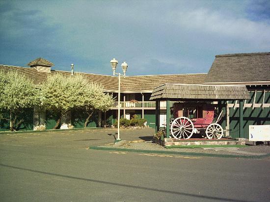 Red Coach Inn