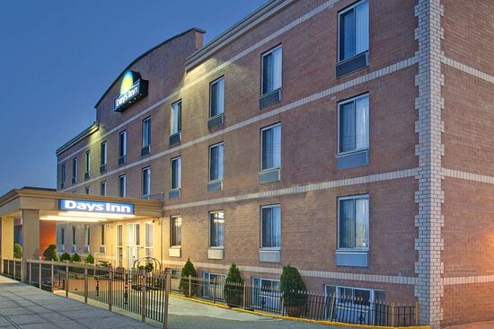 Days Inn By Wyndham Jamaica / JFK Airport