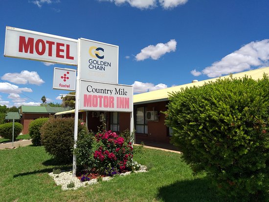 Country Mile Motor Inn - Forbes