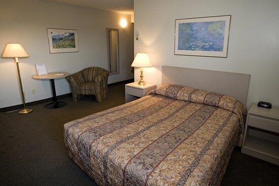 Heritage Inn Hotel & Convention Centre