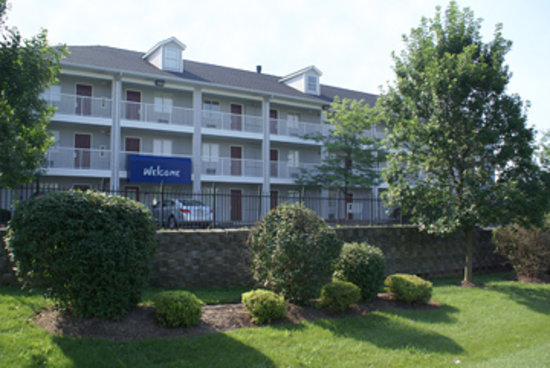 InTown Suites Extended Stay Phoenix AZ - West