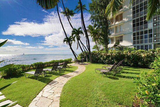 Diamond Head Beach Hotel & Residences