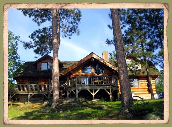 Log Cabin Inn Bed & Breakfast