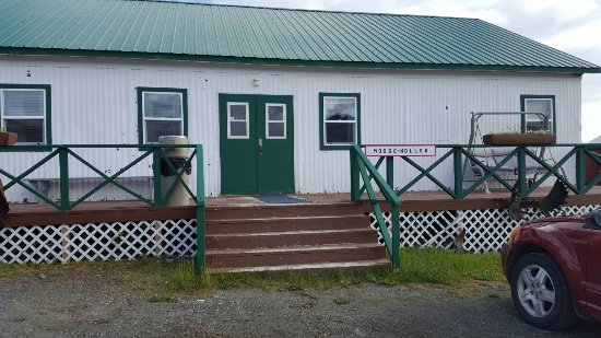 Tangle Lakes Lodge