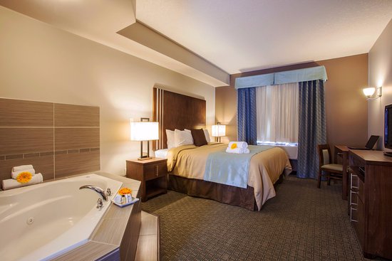 Stillwater Inn & Suites