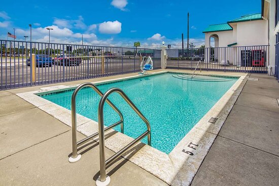 Motel 6 Pensacola - N.A.S.