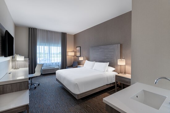 Wingate by Wyndham Kanata West Ottawa