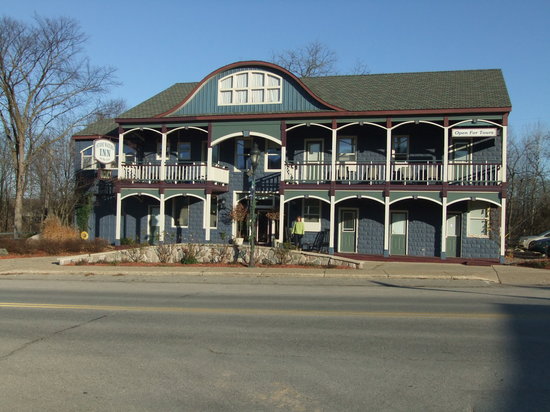Stone Waters Inn